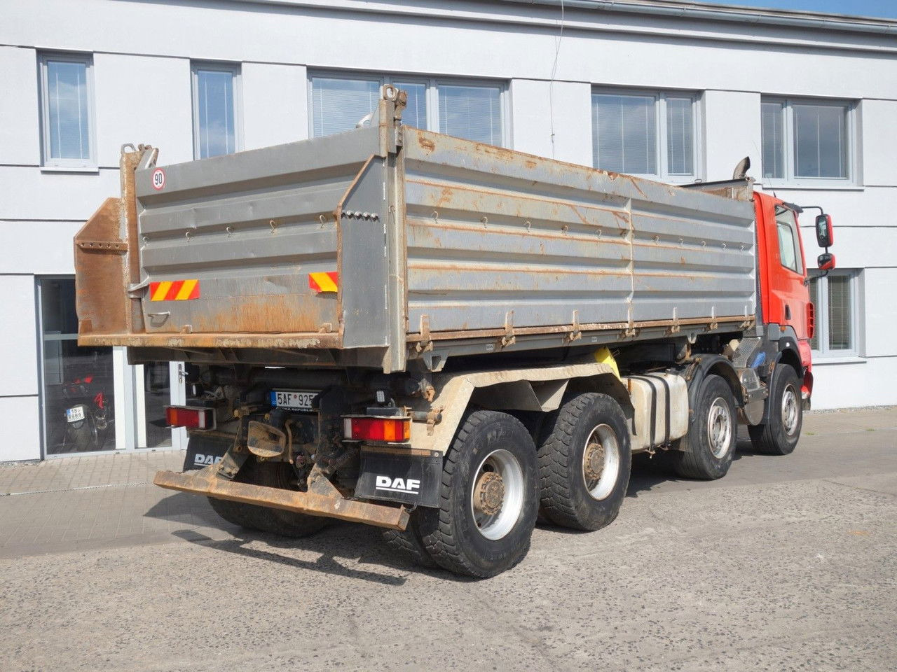 DAF CF 85.410 8x4 mit Meiller - Kippiauto kuorma-auto: kuva DAF CF 85.410 8x4 mit Meiller - Kippiauto kuorma-auto DAF CF 85.410 8x4 mit Meiller - Kippiauto kuorma-auto: kuva DAF CF 85.410 8x4 mit Meiller - Kippiauto kuorma-auto