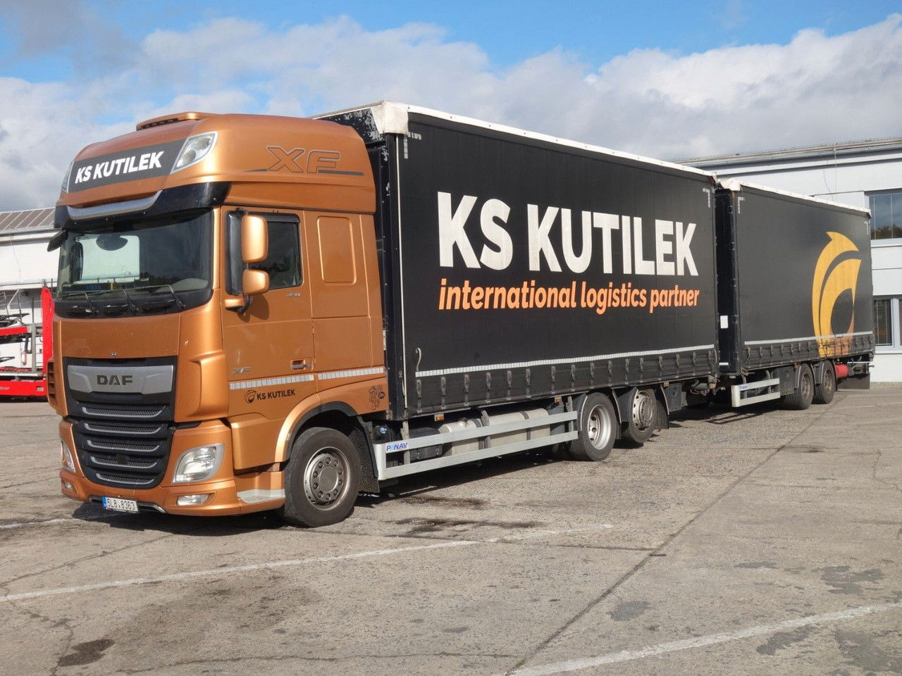 DAF XF 480 SSC, 120 cbm, Durchfahren - Pressukapelli kuorma-auto: kuva DAF XF 480 SSC, 120 cbm, Durchfahren - Pressukapelli kuorma-auto DAF XF 480 SSC, 120 cbm, Durchfahren - Pressukapelli kuorma-auto: kuva DAF XF 480 SSC, 120 cbm, Durchfahren - Pressukapelli kuorma-auto