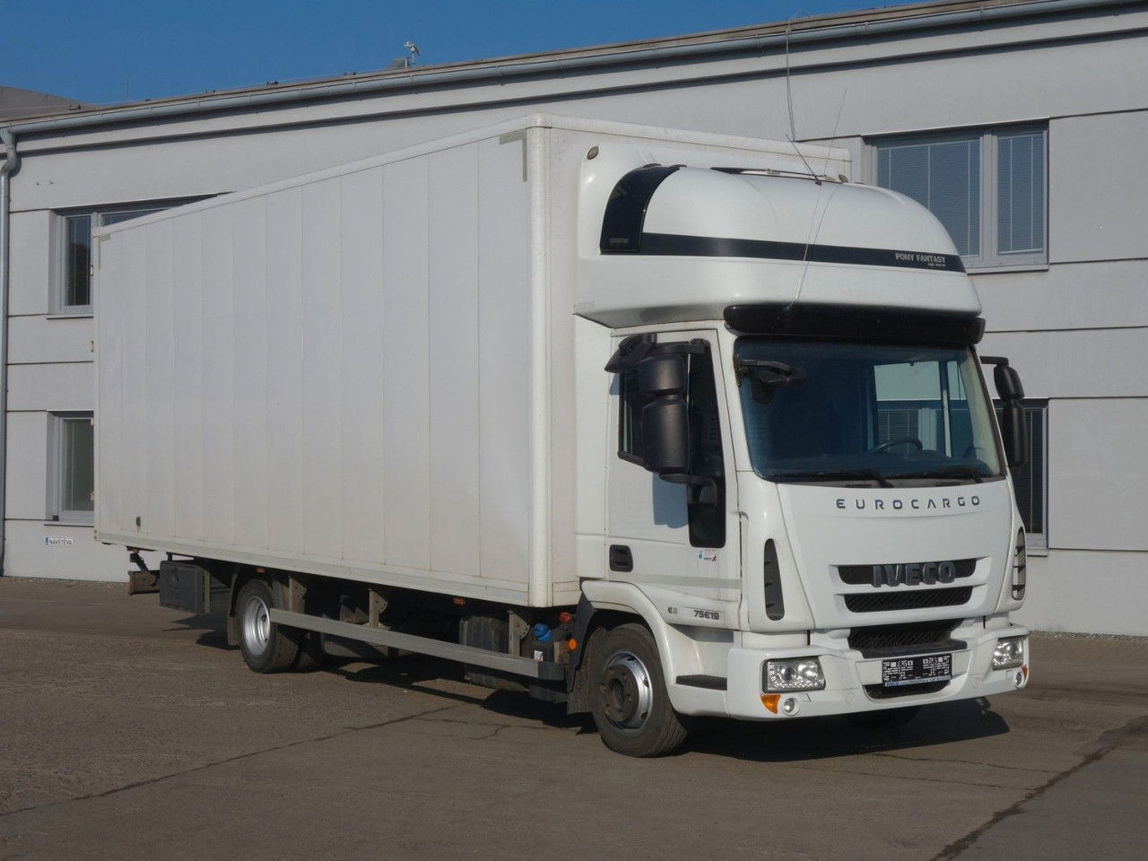 Iveco EuroCargo 75 75E19, 18 Palleten - Umpikori kuorma-auto: kuva Iveco EuroCargo 75 75E19, 18 Palleten - Umpikori kuorma-auto Iveco EuroCargo 75 75E19, 18 Palleten - Umpikori kuorma-auto: kuva Iveco EuroCargo 75 75E19, 18 Palleten - Umpikori kuorma-auto