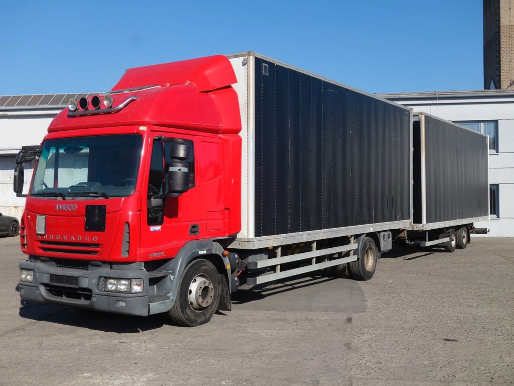 Iveco Eurocargo 150E30 mit Anhänger - Umpikori kuorma-auto: kuva Iveco Eurocargo 150E30 mit Anhänger - Umpikori kuorma-auto Iveco Eurocargo 150E30 mit Anhänger - Umpikori kuorma-auto: kuva Iveco Eurocargo 150E30 mit Anhänger - Umpikori kuorma-auto