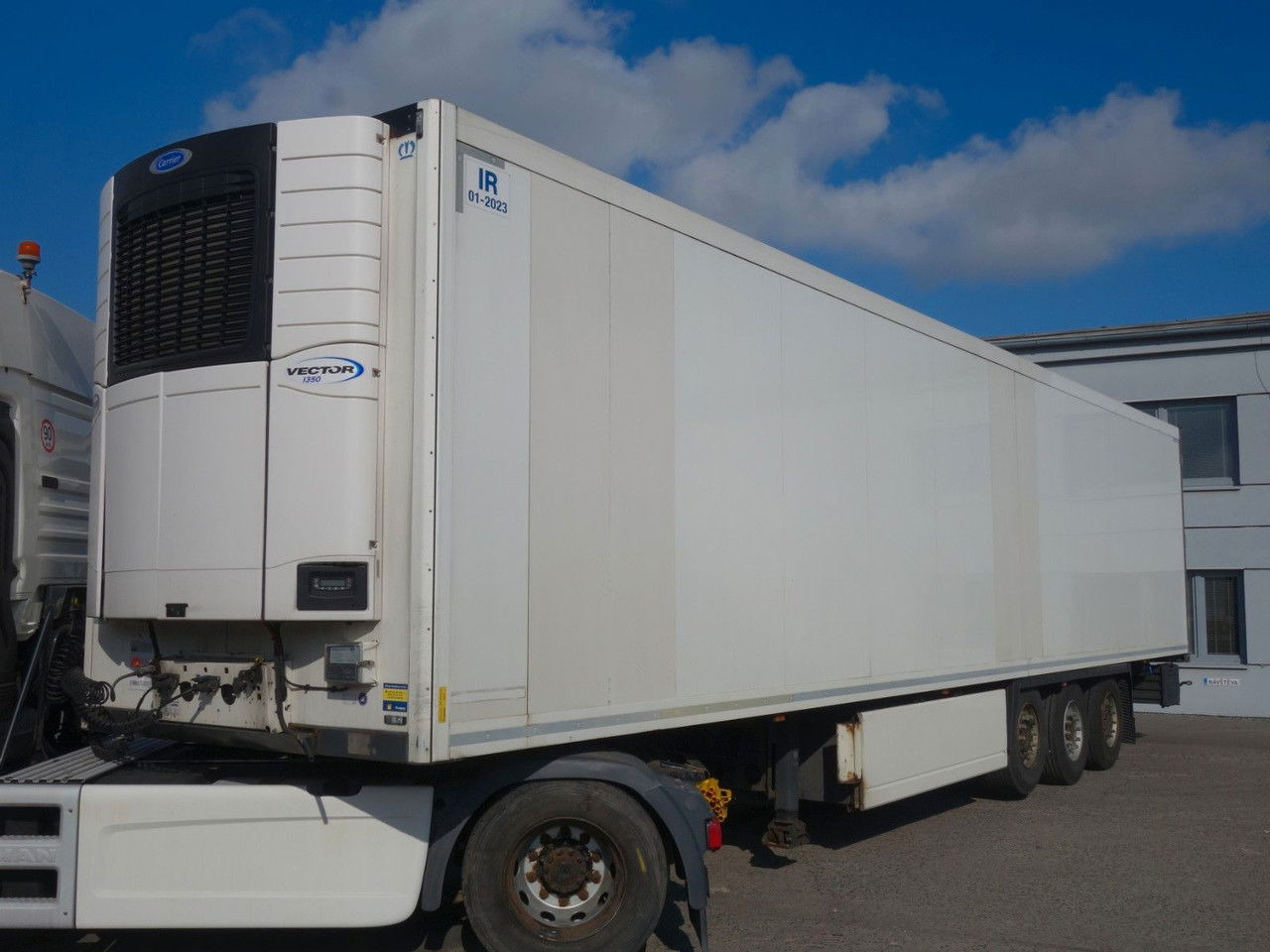 Krone SD Carrier Vector 1350 - Refrigeraattori puoliperävaunu: kuva Krone SD Carrier Vector 1350 - Refrigeraattori puoliperävaunu Krone SD Carrier Vector 1350 - Refrigeraattori puoliperävaunu: kuva Krone SD Carrier Vector 1350 - Refrigeraattori puoliperävaunu