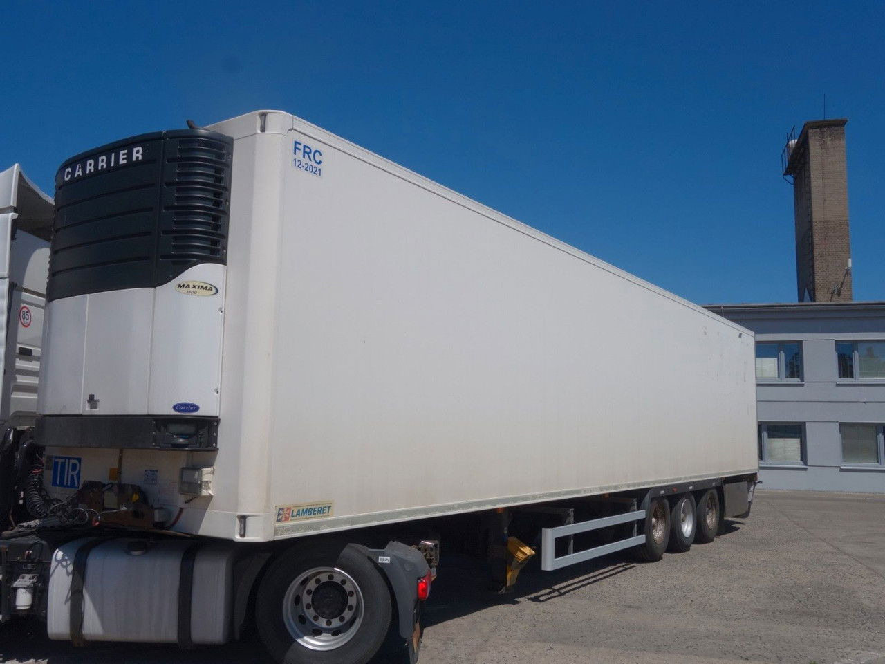 LAMBERET LVF S3 mit Carrier 1300, 2.400 BtS. - Refrigeraattori puoliperävaunu: kuva LAMBERET LVF S3 mit Carrier 1300, 2.400 BtS. - Refrigeraattori puoliperävaunu LAMBERET LVF S3 mit Carrier 1300, 2.400 BtS. - Refrigeraattori puoliperävaunu: kuva LAMBERET LVF S3 mit Carrier 1300, 2.400 BtS. - Refrigeraattori puoliperävaunu