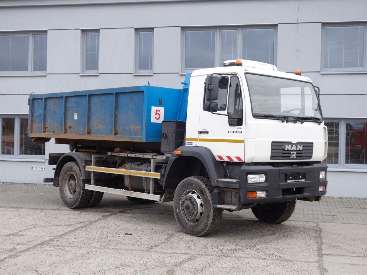 MAN 18.220 4x4 Neue Aufbau 2023 TOP 18.220 4x4 Neue Aufbau 2023 TOP - Konttialus/ Vaihtokuormatilat kuorma-auto, Nosturiauto: kuva MAN 18.220 4x4 Neue Aufbau 2023 TOP 18.220 4x4 Neue Aufbau 2023 TOP - Konttialus/ Vaihtokuormatilat kuorma-auto, Nosturiauto MAN 18.220 4x4 Neue Aufbau 2023 TOP 18.220 4x4 Neue Aufbau 2023 TOP - Konttialus/ Vaihtokuormatilat kuorma-auto, Nosturiauto: kuva MAN 18.220 4x4 Neue Aufbau 2023 TOP 18.220 4x4 Neue Aufbau 2023 TOP - Konttialus/ Vaihtokuormatilat kuorma-auto, Nosturiauto