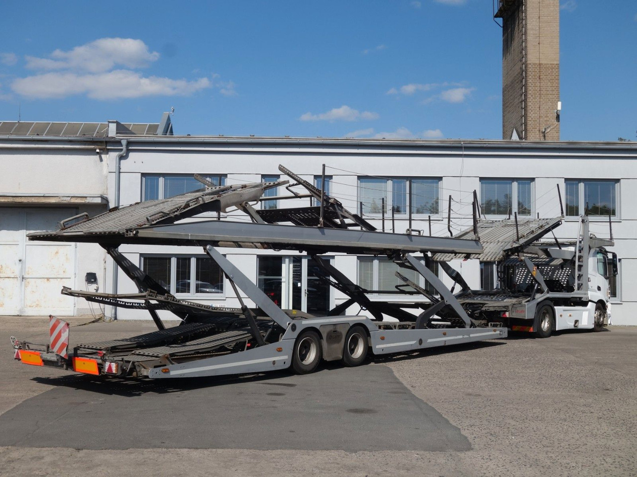 Mercedes-Benz Actros 1846 mit Euro LOHR, VDI Certificate - Kuljetin kuorma-auto: kuva Mercedes-Benz Actros 1846 mit Euro LOHR, VDI Certificate - Kuljetin kuorma-auto Mercedes-Benz Actros 1846 mit Euro LOHR, VDI Certificate - Kuljetin kuorma-auto: kuva Mercedes-Benz Actros 1846 mit Euro LOHR, VDI Certificate - Kuljetin kuorma-auto