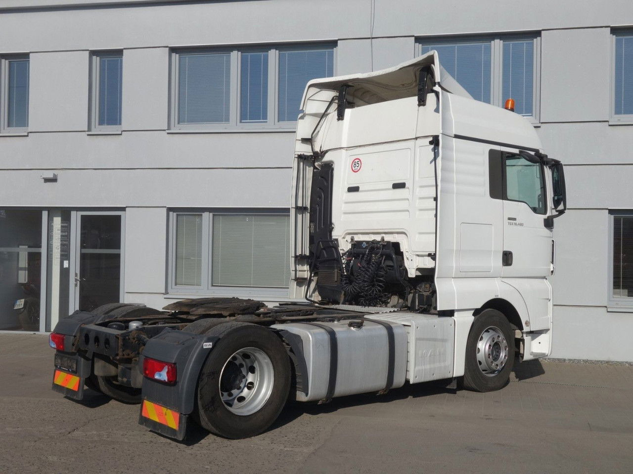 MAN TGX 18.480 XLX E6 ST, Retarder - Vetopöytäauto: kuva MAN TGX 18.480 XLX E6 ST, Retarder - Vetopöytäauto MAN TGX 18.480 XLX E6 ST, Retarder - Vetopöytäauto: kuva MAN TGX 18.480 XLX E6 ST, Retarder - Vetopöytäauto