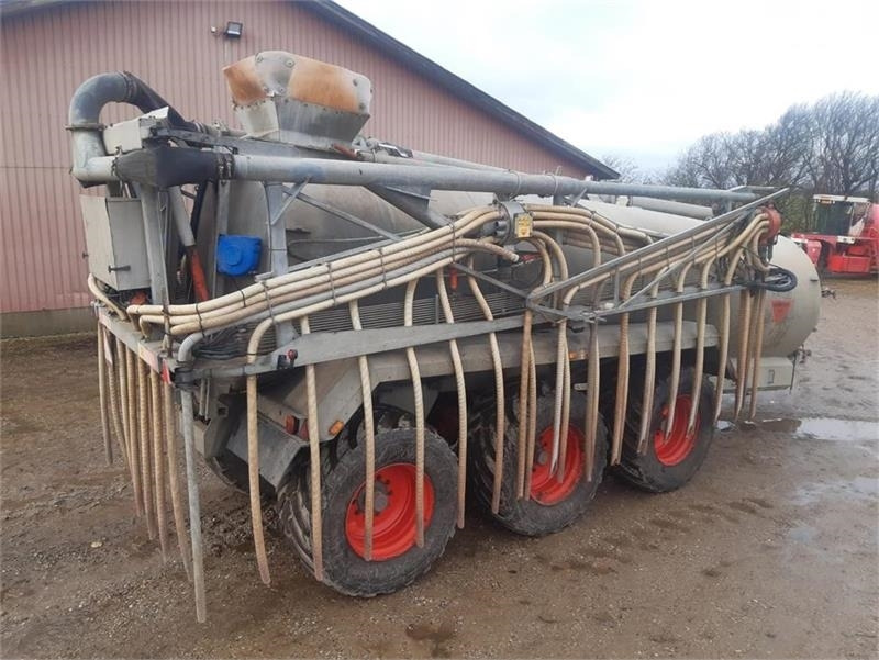 Harsø HV 24 m. 24 meter bom - Lietevaunu: kuva Harsø HV 24 m. 24 meter bom - Lietevaunu Harsø HV 24 m. 24 meter bom - Lietevaunu: kuva Harsø HV 24 m. 24 meter bom - Lietevaunu