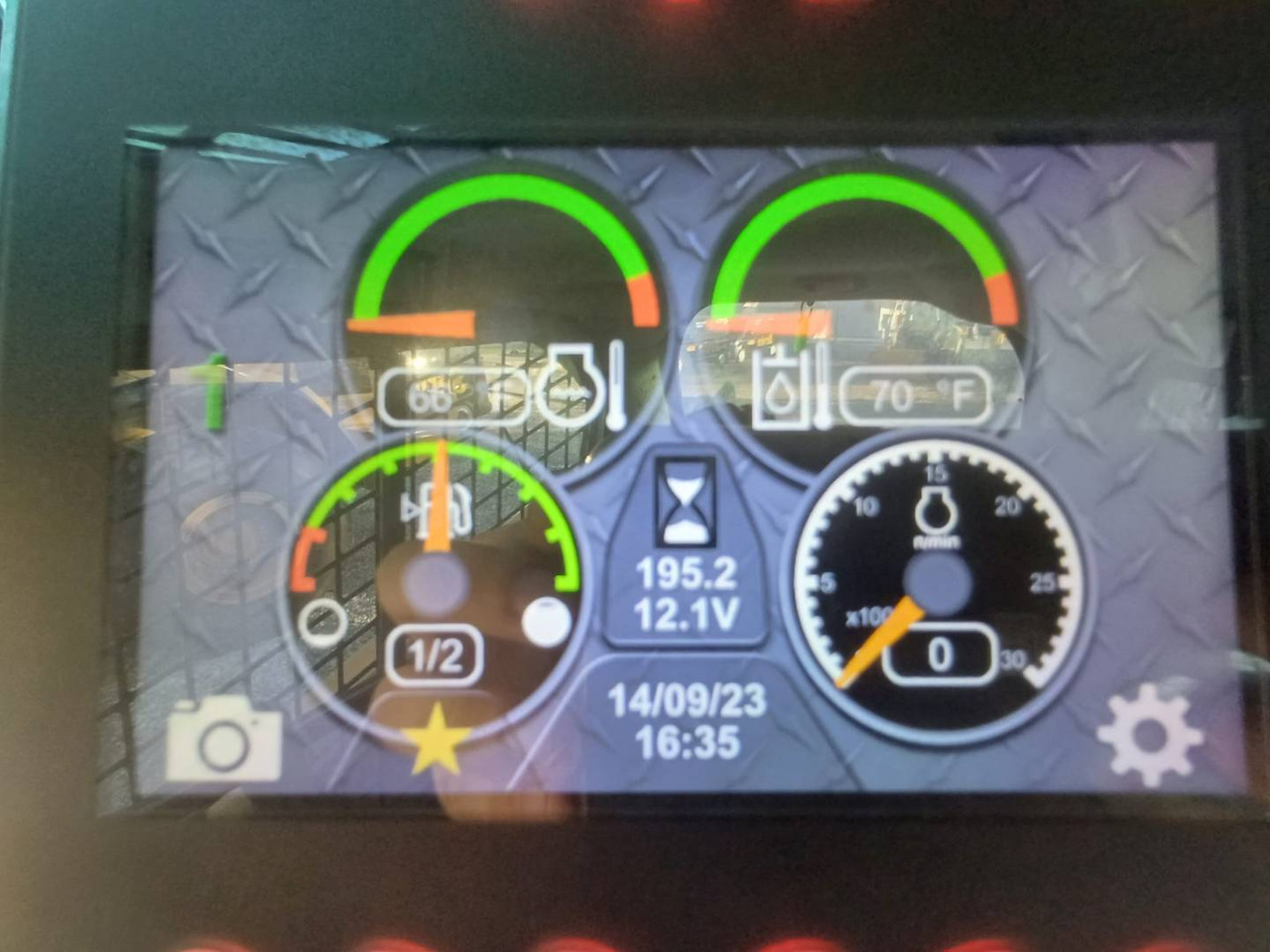 CAT 279D3 - Liukuohjattu telakuormaaja: kuva CAT 279D3 - Liukuohjattu telakuormaaja CAT 279D3 - Liukuohjattu telakuormaaja: kuva CAT 279D3 - Liukuohjattu telakuormaaja