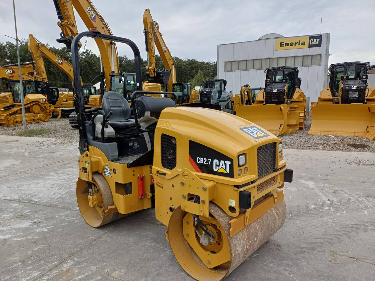 CAT CB2.7LRC - Tiejyrä: kuva CAT CB2.7LRC - Tiejyrä CAT CB2.7LRC - Tiejyrä: kuva CAT CB2.7LRC - Tiejyrä