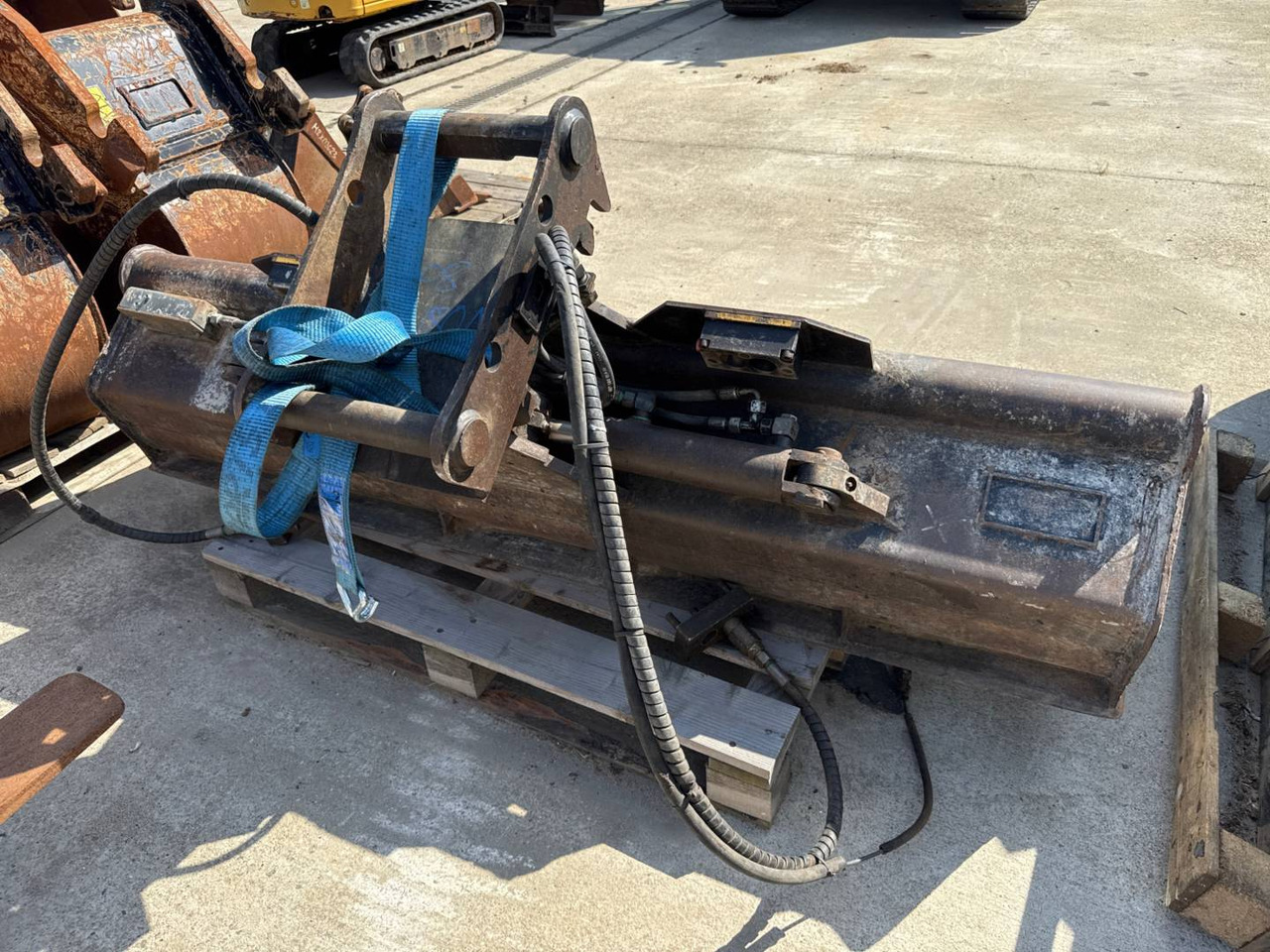 Telakaivukone CAT 308CR: kuva Telakaivukone CAT 308CR