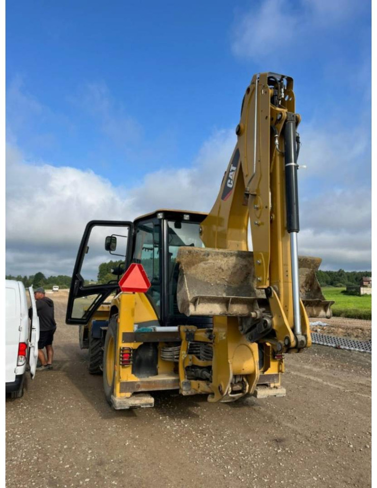 CAT 432F2 - Kaivuri-trukki: kuva CAT 432F2 - Kaivuri-trukki CAT 432F2 - Kaivuri-trukki: kuva CAT 432F2 - Kaivuri-trukki