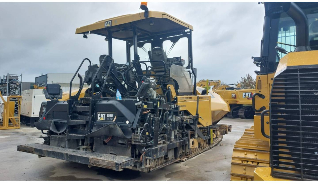 CAT AP655F - Asfalttilevittimet: kuva CAT AP655F - Asfalttilevittimet CAT AP655F - Asfalttilevittimet: kuva CAT AP655F - Asfalttilevittimet