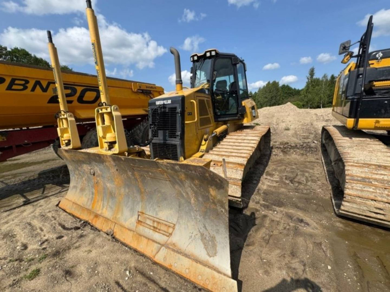 CAT D6KLGP - Puskutraktori: kuva CAT D6KLGP - Puskutraktori CAT D6KLGP - Puskutraktori: kuva CAT D6KLGP - Puskutraktori