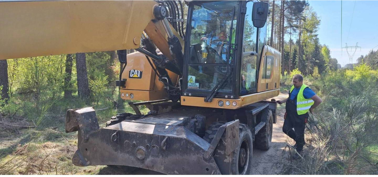 CAT M318F - Pyöräalustainen kaivinkone: kuva CAT M318F - Pyöräalustainen kaivinkone CAT M318F - Pyöräalustainen kaivinkone: kuva CAT M318F - Pyöräalustainen kaivinkone