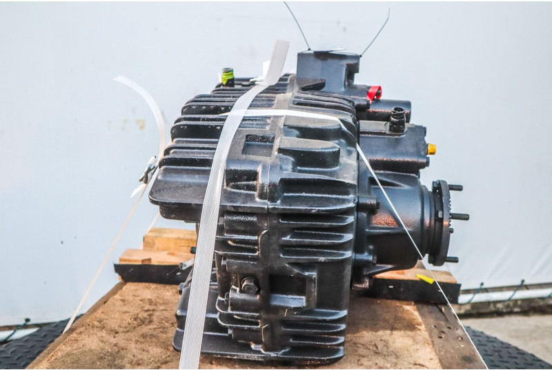 MAN VG172 P22-6 81.37000-7411 - Vaihdelaatikko - Kuorma-auto: kuva MAN VG172 P22-6 81.37000-7411 - Vaihdelaatikko - Kuorma-auto MAN VG172 P22-6 81.37000-7411 - Vaihdelaatikko - Kuorma-auto: kuva MAN VG172 P22-6 81.37000-7411 - Vaihdelaatikko - Kuorma-auto