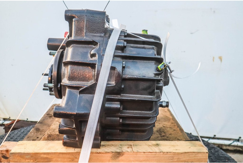 MAN VG172 P22-6 81.37000-7411 - Vaihdelaatikko - Kuorma-auto: kuva MAN VG172 P22-6 81.37000-7411 - Vaihdelaatikko - Kuorma-auto MAN VG172 P22-6 81.37000-7411 - Vaihdelaatikko - Kuorma-auto: kuva MAN VG172 P22-6 81.37000-7411 - Vaihdelaatikko - Kuorma-auto