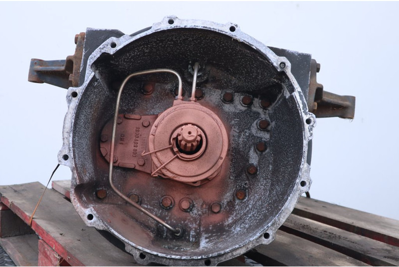 ZF S6-36 - Vaihdelaatikko - Kuorma-auto: kuva ZF S6-36 - Vaihdelaatikko - Kuorma-auto ZF S6-36 - Vaihdelaatikko - Kuorma-auto: kuva ZF S6-36 - Vaihdelaatikko - Kuorma-auto