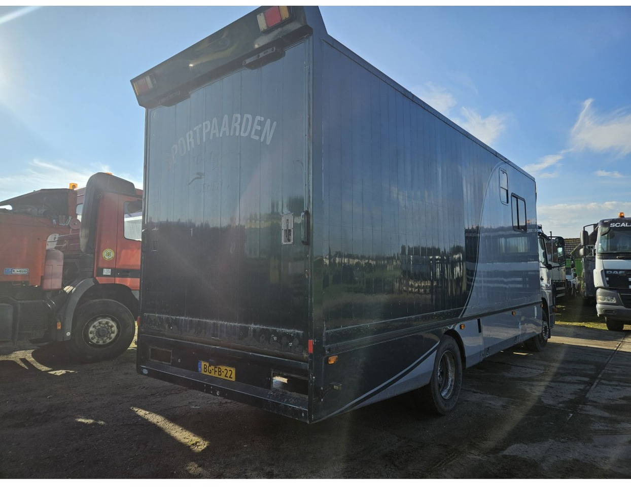 Mercedes Atego 1217 L 4x2 Horse transport Dutch Truck - Hevosauto: kuva Mercedes Atego 1217 L 4x2 Horse transport Dutch Truck - Hevosauto Mercedes Atego 1217 L 4x2 Horse transport Dutch Truck - Hevosauto: kuva Mercedes Atego 1217 L 4x2 Horse transport Dutch Truck - Hevosauto