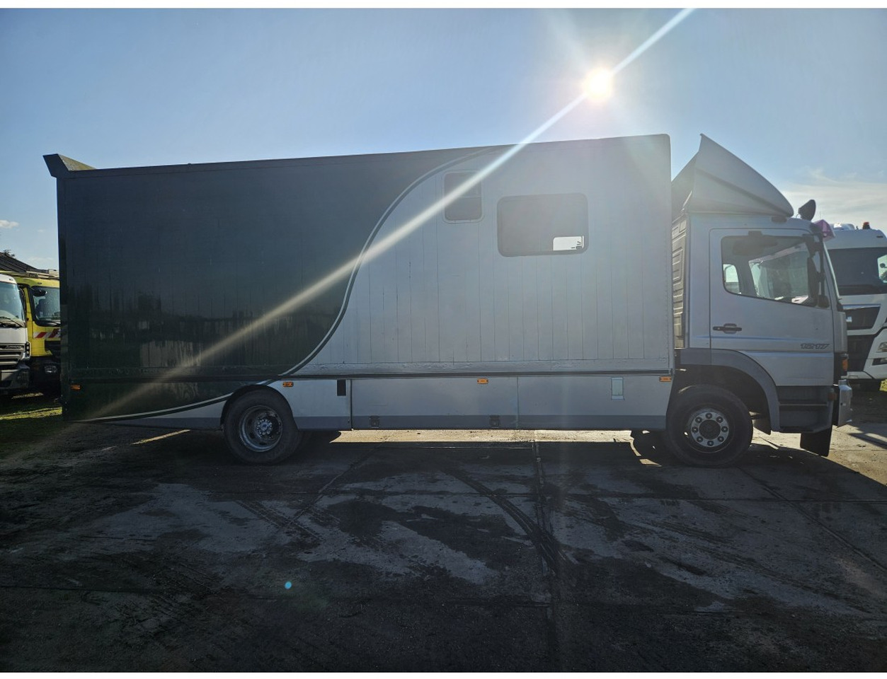 Mercedes Atego 1217 L 4x2 Horse transport Dutch Truck - Hevosauto: kuva Mercedes Atego 1217 L 4x2 Horse transport Dutch Truck - Hevosauto Mercedes Atego 1217 L 4x2 Horse transport Dutch Truck - Hevosauto: kuva Mercedes Atego 1217 L 4x2 Horse transport Dutch Truck - Hevosauto