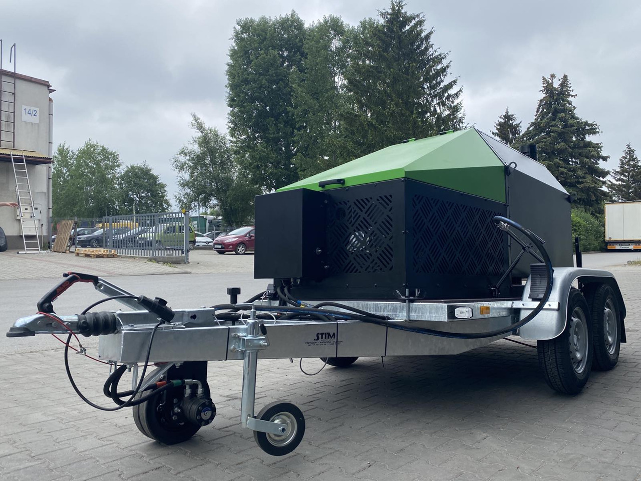 TICAB SelfPropelled Bitumen Emulsion Sprayer,1000L,Manufacturer - Bitumin levittäjä: kuva TICAB SelfPropelled Bitumen Emulsion Sprayer,1000L,Manufacturer - Bitumin levittäjä TICAB SelfPropelled Bitumen Emulsion Sprayer,1000L,Manufacturer - Bitumin levittäjä: kuva TICAB SelfPropelled Bitumen Emulsion Sprayer,1000L,Manufacturer - Bitumin levittäjä