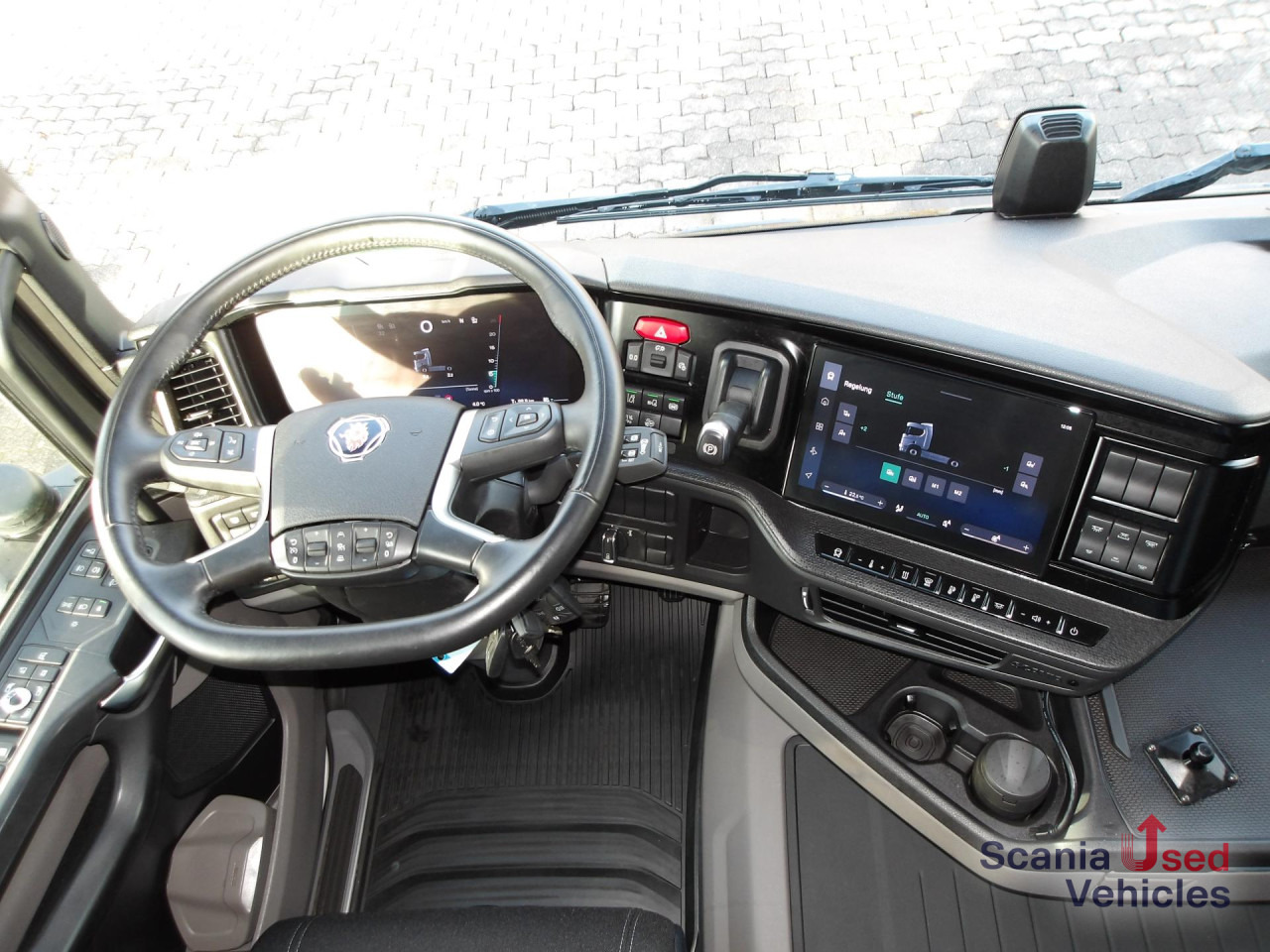 SCANIA R 460 EB - MEGA - HIGHLINE - 2x TANKs - ACC - Vetopöytäauto: kuva SCANIA R 460 EB - MEGA - HIGHLINE - 2x TANKs - ACC - Vetopöytäauto SCANIA R 460 EB - MEGA - HIGHLINE - 2x TANKs - ACC - Vetopöytäauto: kuva SCANIA R 460 EB - MEGA - HIGHLINE - 2x TANKs - ACC - Vetopöytäauto