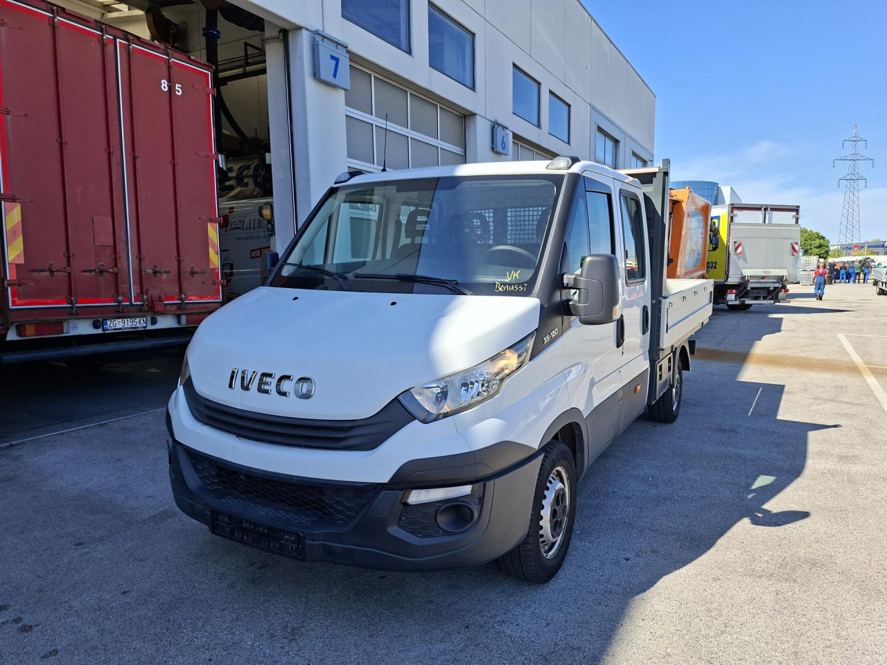 IVECO Daily 35S12 - Pakettiauto, Jatko-ohjaamo kevyt kuorma-auto: kuva IVECO Daily 35S12 - Pakettiauto, Jatko-ohjaamo kevyt kuorma-auto IVECO Daily 35S12 - Pakettiauto, Jatko-ohjaamo kevyt kuorma-auto: kuva IVECO Daily 35S12 - Pakettiauto, Jatko-ohjaamo kevyt kuorma-auto