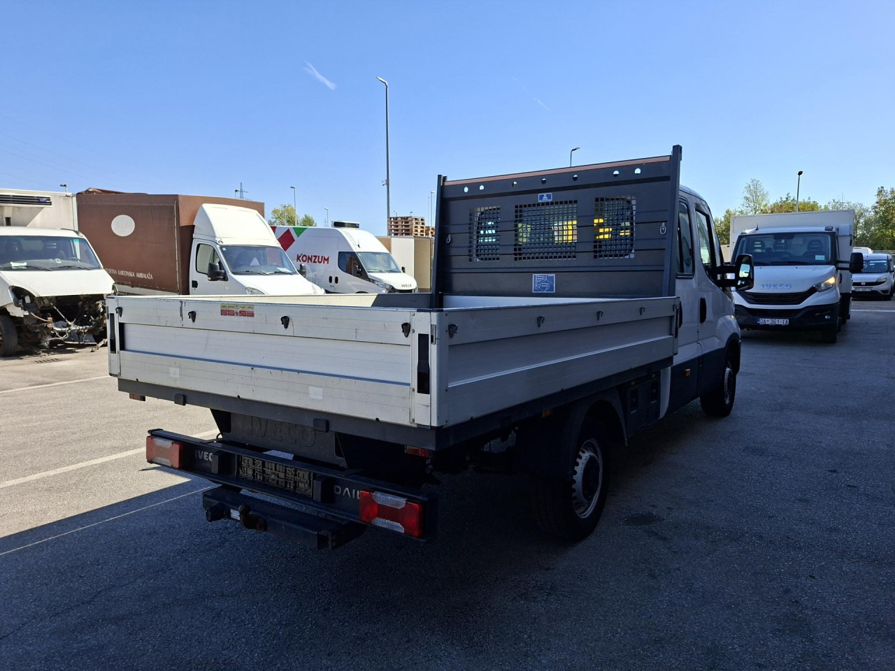 IVECO Daily 35S12 - Pakettiauto, Jatko-ohjaamo kevyt kuorma-auto: kuva IVECO Daily 35S12 - Pakettiauto, Jatko-ohjaamo kevyt kuorma-auto IVECO Daily 35S12 - Pakettiauto, Jatko-ohjaamo kevyt kuorma-auto: kuva IVECO Daily 35S12 - Pakettiauto, Jatko-ohjaamo kevyt kuorma-auto
