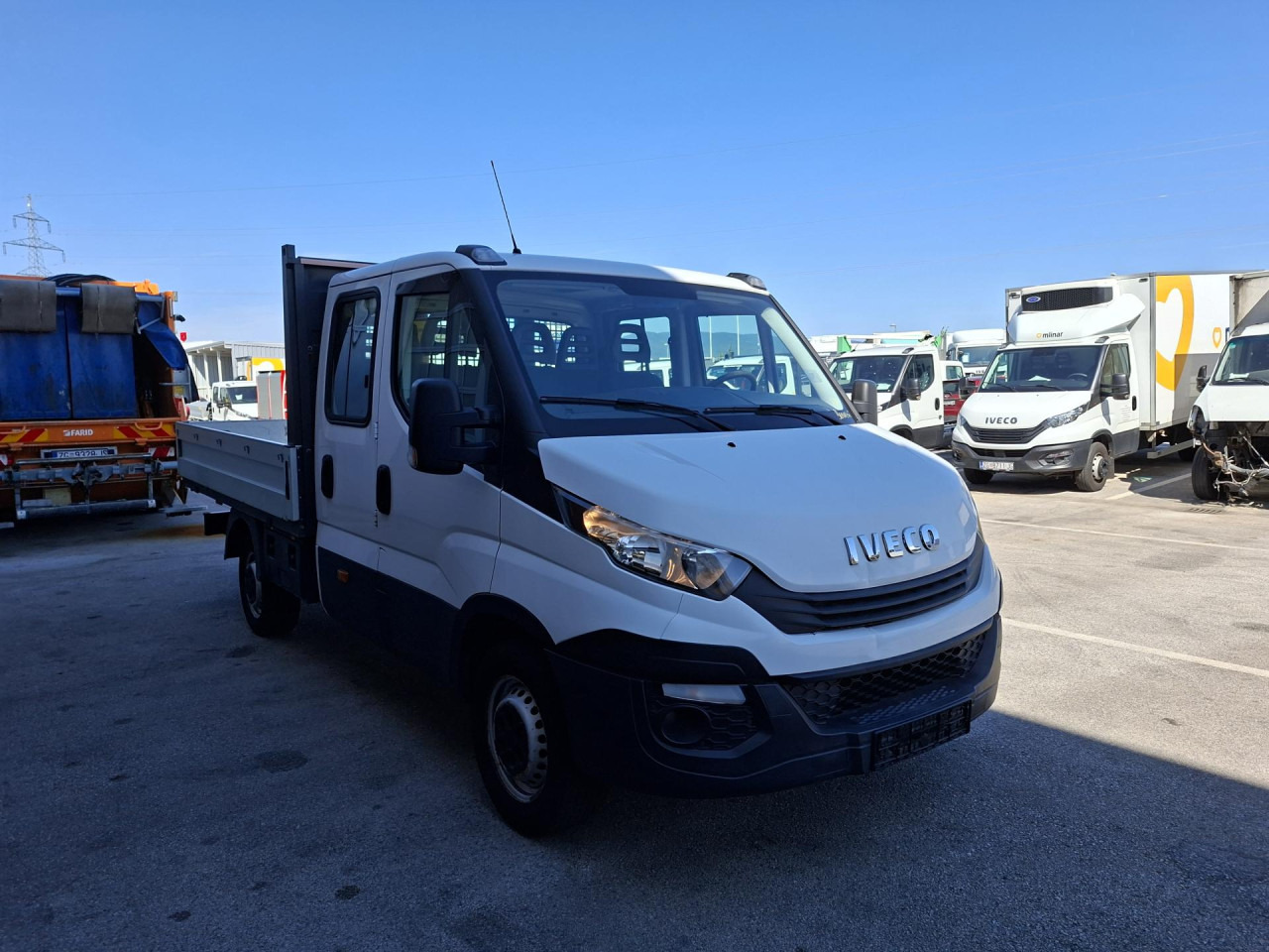 IVECO Daily 35S12 - Pakettiauto, Jatko-ohjaamo kevyt kuorma-auto: kuva IVECO Daily 35S12 - Pakettiauto, Jatko-ohjaamo kevyt kuorma-auto IVECO Daily 35S12 - Pakettiauto, Jatko-ohjaamo kevyt kuorma-auto: kuva IVECO Daily 35S12 - Pakettiauto, Jatko-ohjaamo kevyt kuorma-auto