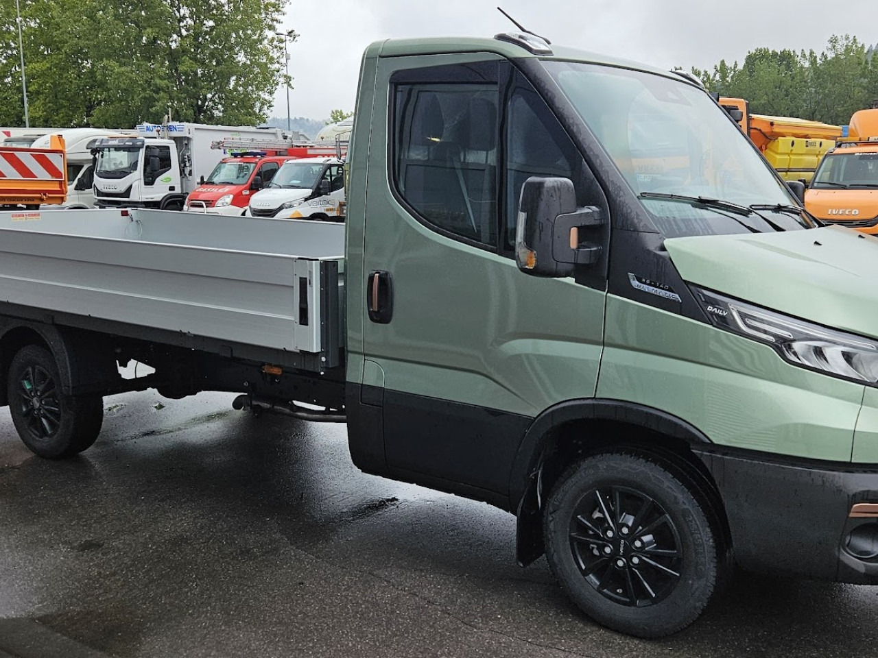 IVECO Daily 35S14A8 - Pakettiauto: kuva IVECO Daily 35S14A8 - Pakettiauto IVECO Daily 35S14A8 - Pakettiauto: kuva IVECO Daily 35S14A8 - Pakettiauto
