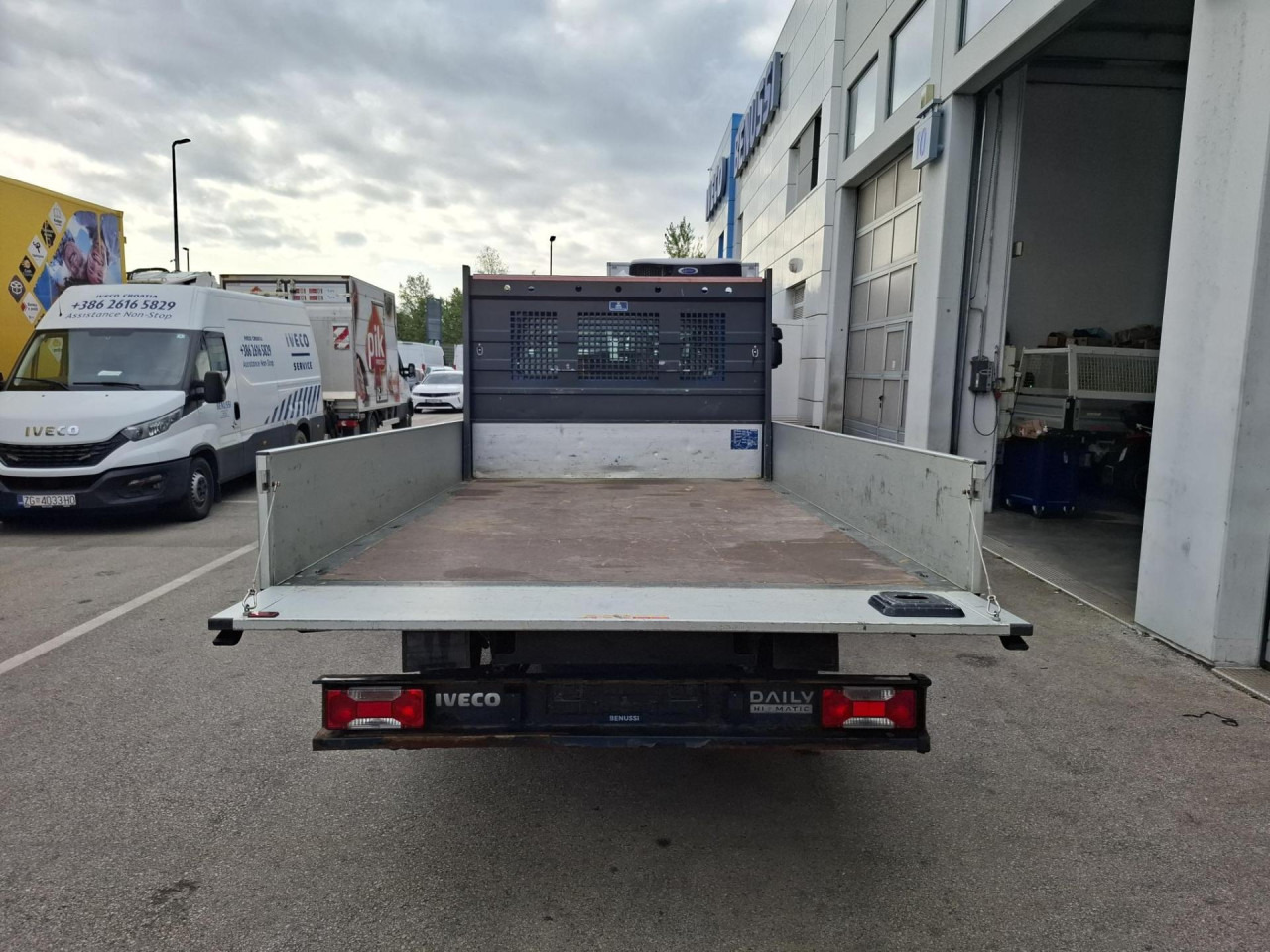 IVECO Daily 35S16A8 - Pakettiauto, Jatko-ohjaamo kevyt kuorma-auto: kuva IVECO Daily 35S16A8 - Pakettiauto, Jatko-ohjaamo kevyt kuorma-auto IVECO Daily 35S16A8 - Pakettiauto, Jatko-ohjaamo kevyt kuorma-auto: kuva IVECO Daily 35S16A8 - Pakettiauto, Jatko-ohjaamo kevyt kuorma-auto