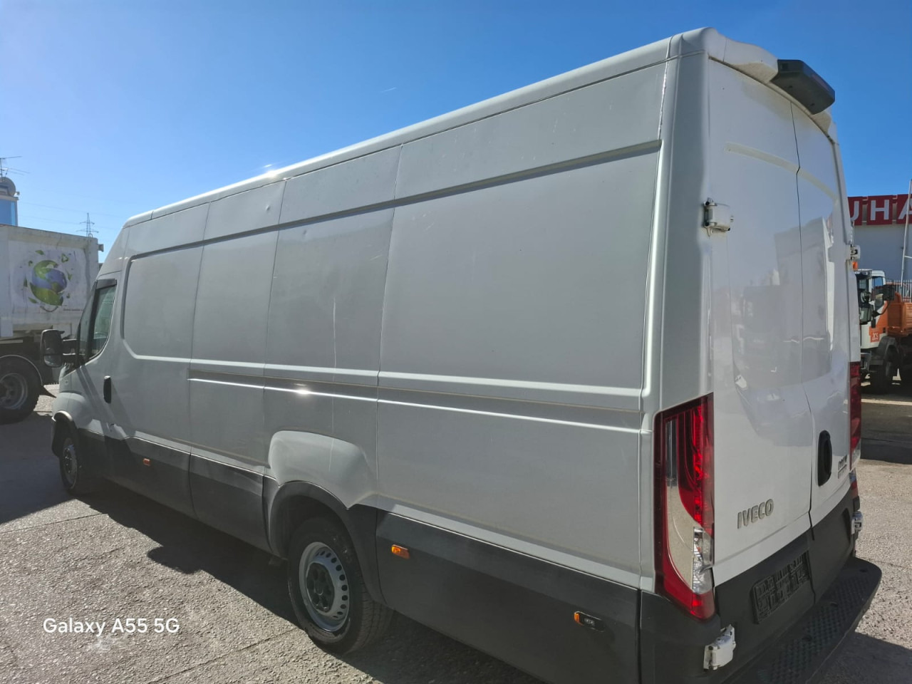 IVECO Daily 35S16V - Pikkubussi: kuva IVECO Daily 35S16V - Pikkubussi IVECO Daily 35S16V - Pikkubussi: kuva IVECO Daily 35S16V - Pikkubussi