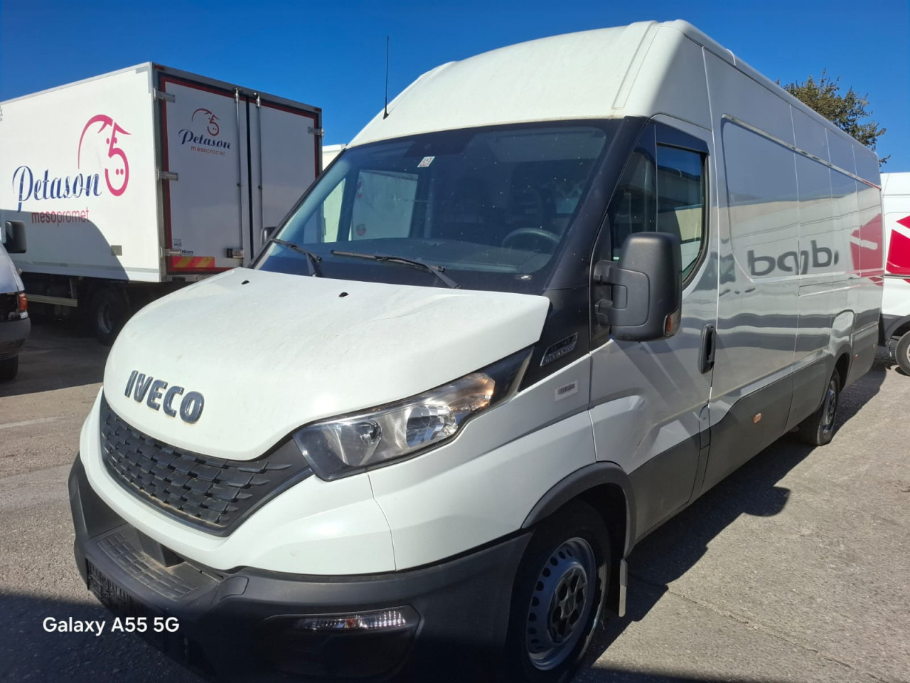 IVECO Daily 35S16V - Pikkubussi: kuva IVECO Daily 35S16V - Pikkubussi IVECO Daily 35S16V - Pikkubussi: kuva IVECO Daily 35S16V - Pikkubussi