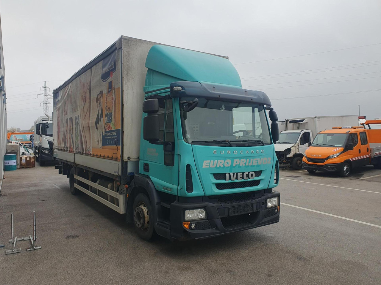 IVECO Eurocargo ML120E25 - Pressukapelli kuorma-auto: kuva IVECO Eurocargo ML120E25 - Pressukapelli kuorma-auto IVECO Eurocargo ML120E25 - Pressukapelli kuorma-auto: kuva IVECO Eurocargo ML120E25 - Pressukapelli kuorma-auto