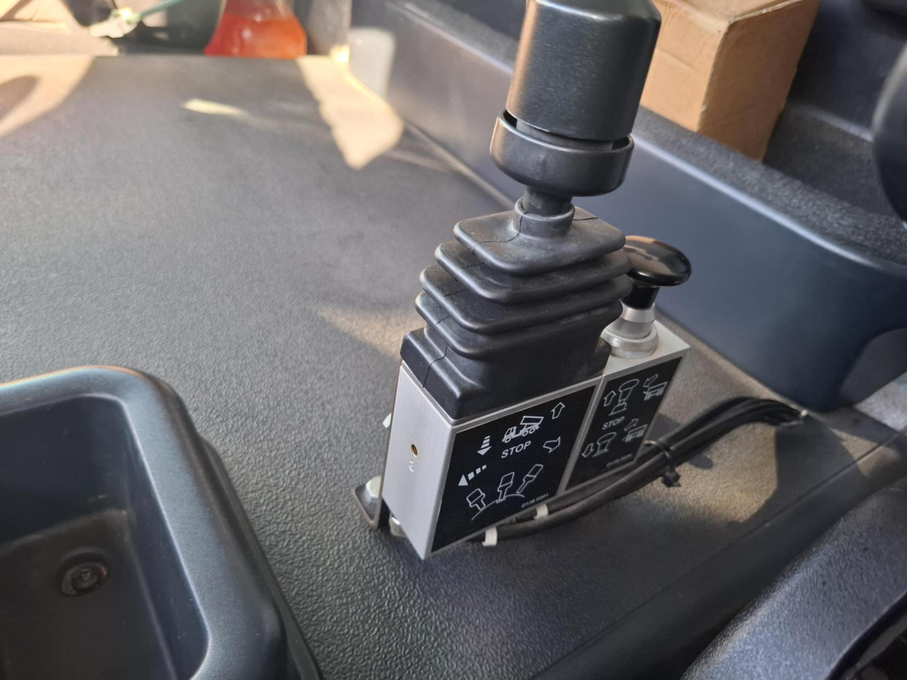 IVECO Trakker AD410T50 - Kippiauto kuorma-auto: kuva IVECO Trakker AD410T50 - Kippiauto kuorma-auto IVECO Trakker AD410T50 - Kippiauto kuorma-auto: kuva IVECO Trakker AD410T50 - Kippiauto kuorma-auto