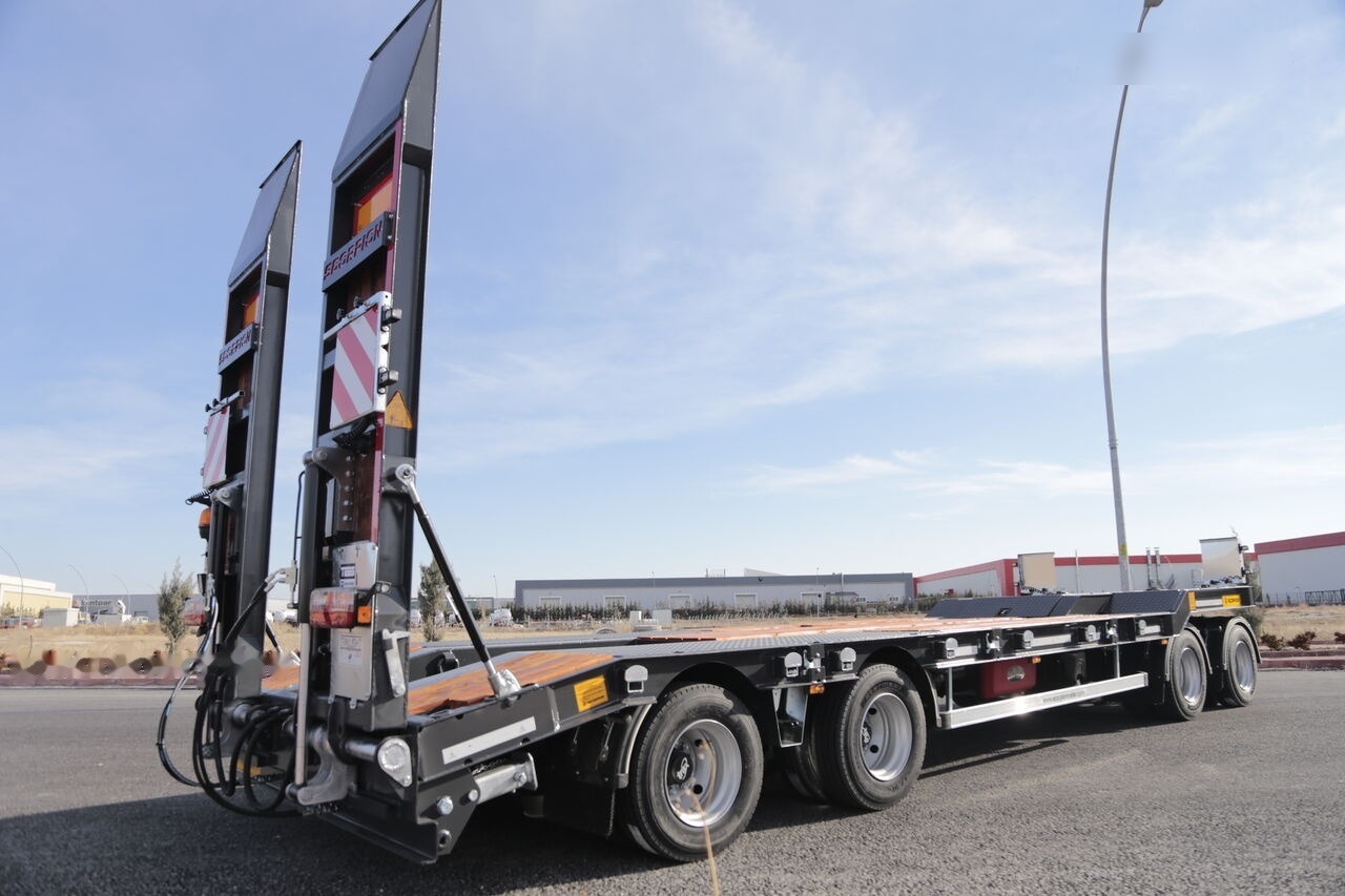 Scorpion Trailer SCORPION TRAILER UNUSED 4 AXLE LOWLOADER (MANUFACTURER COMPANY) - Apuvaunu perävaunu: kuva Scorpion Trailer SCORPION TRAILER UNUSED 4 AXLE LOWLOADER (MANUFACTURER COMPANY) - Apuvaunu perävaunu Scorpion Trailer SCORPION TRAILER UNUSED 4 AXLE LOWLOADER (MANUFACTURER COMPANY) - Apuvaunu perävaunu: kuva Scorpion Trailer SCORPION TRAILER UNUSED 4 AXLE LOWLOADER (MANUFACTURER COMPANY) - Apuvaunu perävaunu