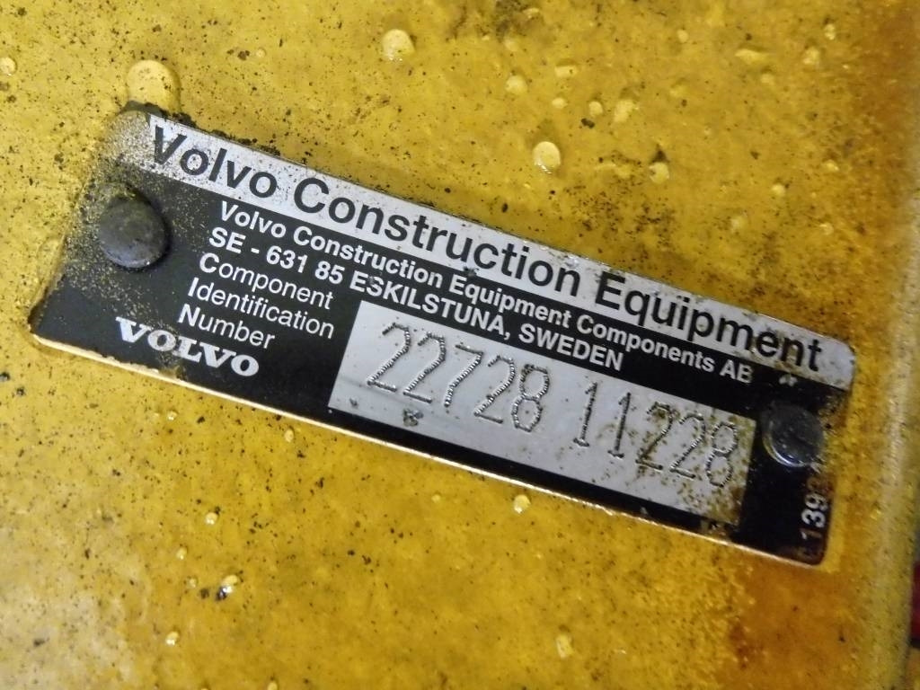 Volvo L180 HL Växellåda, 22728 11228 - Vaihdelaatikko - Rakennuskoneet: kuva Volvo L180 HL Växellåda, 22728 11228 - Vaihdelaatikko - Rakennuskoneet Volvo L180 HL Växellåda, 22728 11228 - Vaihdelaatikko - Rakennuskoneet: kuva Volvo L180 HL Växellåda, 22728 11228 - Vaihdelaatikko - Rakennuskoneet