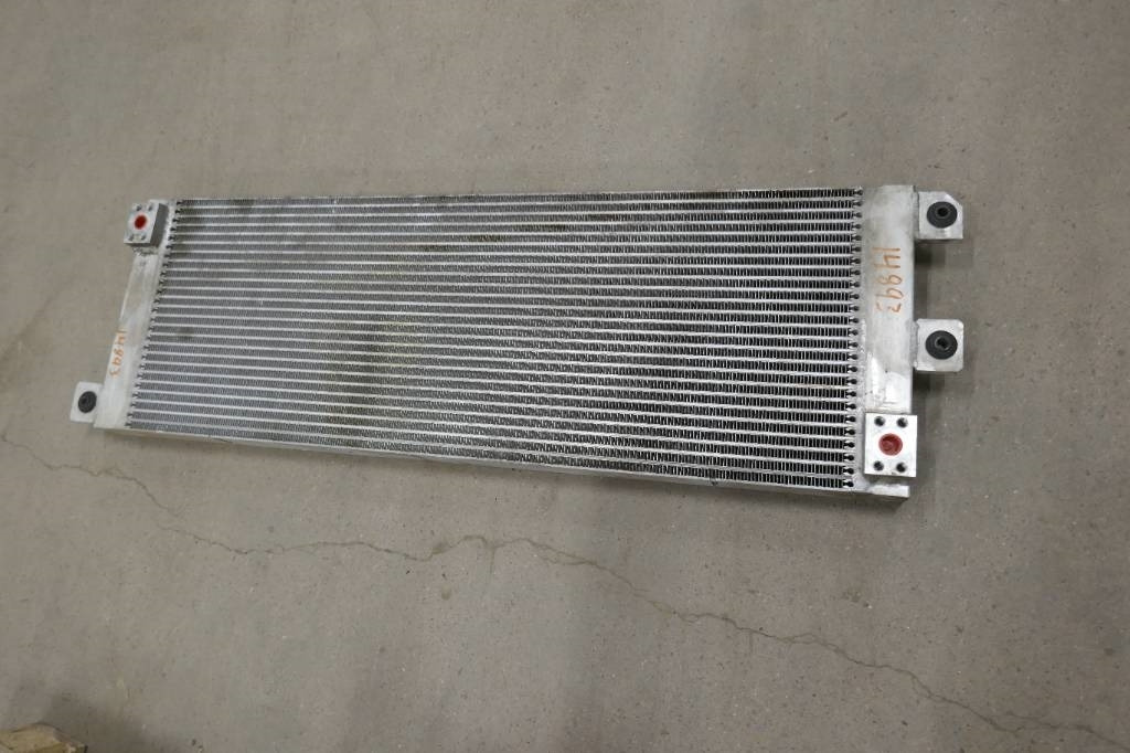 Volvo L180 HL kylare hydraulolja voe17225034 - Jäähdytin - Rakennuskoneet: kuva Volvo L180 HL kylare hydraulolja voe17225034 - Jäähdytin - Rakennuskoneet Volvo L180 HL kylare hydraulolja voe17225034 - Jäähdytin - Rakennuskoneet: kuva Volvo L180 HL kylare hydraulolja voe17225034 - Jäähdytin - Rakennuskoneet