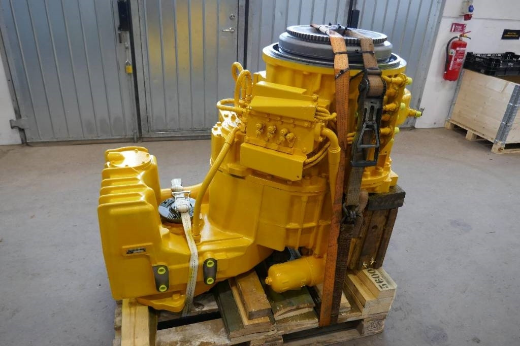 Volvo L220 växellåda 22757 - Vaihdelaatikko - Rakennuskoneet: kuva Volvo L220 växellåda 22757 - Vaihdelaatikko - Rakennuskoneet Volvo L220 växellåda 22757 - Vaihdelaatikko - Rakennuskoneet: kuva Volvo L220 växellåda 22757 - Vaihdelaatikko - Rakennuskoneet