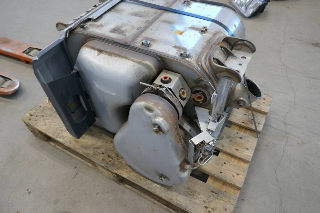 Volvo Ljuddämpare, 21750081 - Runko/ Alusta - Kuorma-auto: kuva Volvo Ljuddämpare, 21750081 - Runko/ Alusta - Kuorma-auto Volvo Ljuddämpare, 21750081 - Runko/ Alusta - Kuorma-auto: kuva Volvo Ljuddämpare, 21750081 - Runko/ Alusta - Kuorma-auto