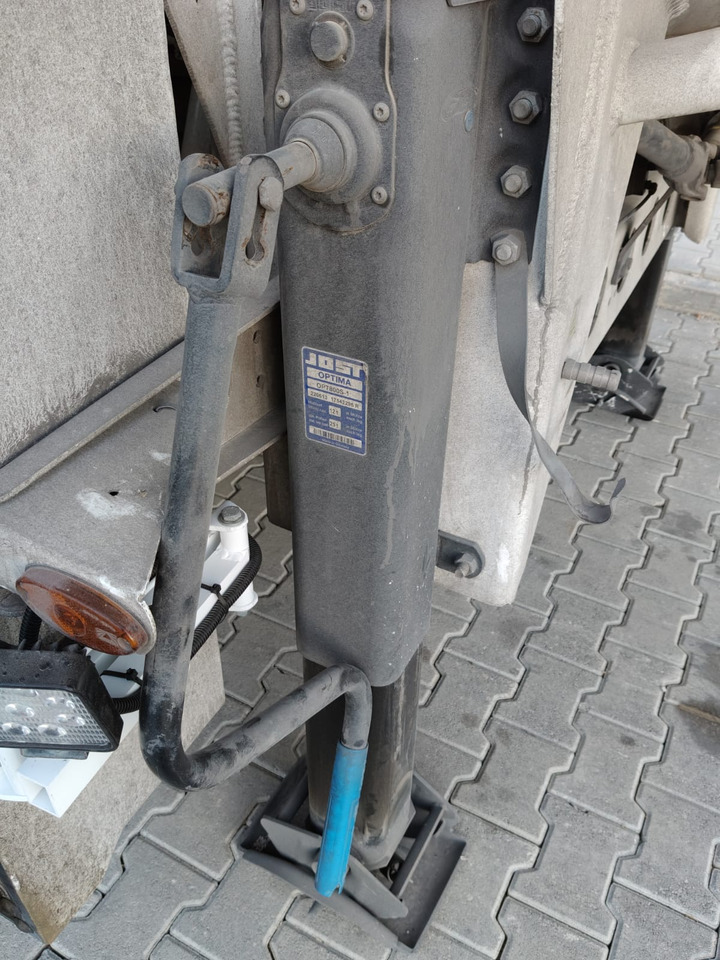 SERIN SECOND HAND - Säiliöpuoliperävaunu: kuva SERIN SECOND HAND - Säiliöpuoliperävaunu SERIN SECOND HAND - Säiliöpuoliperävaunu: kuva SERIN SECOND HAND - Säiliöpuoliperävaunu