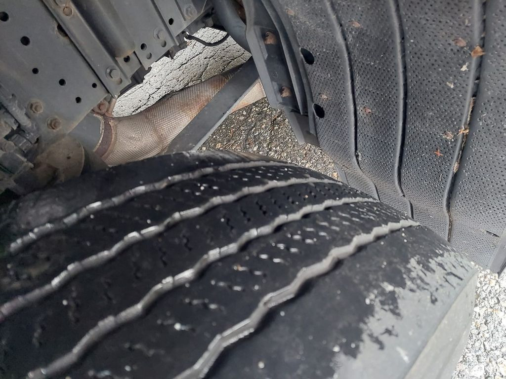 Refrigeraattori kuorma-auto Iveco 190S40 Stralis 4x2, Euro 6, Carrier Supra 1150 Iveco 190S40 Stralis 4x2, Euro 6, Carrier Supra 1150: kuva Refrigeraattori kuorma-auto Iveco 190S40 Stralis 4x2, Euro 6, Carrier Supra 1150 Iveco 190S40 Stralis 4x2, Euro 6, Carrier Supra 1150