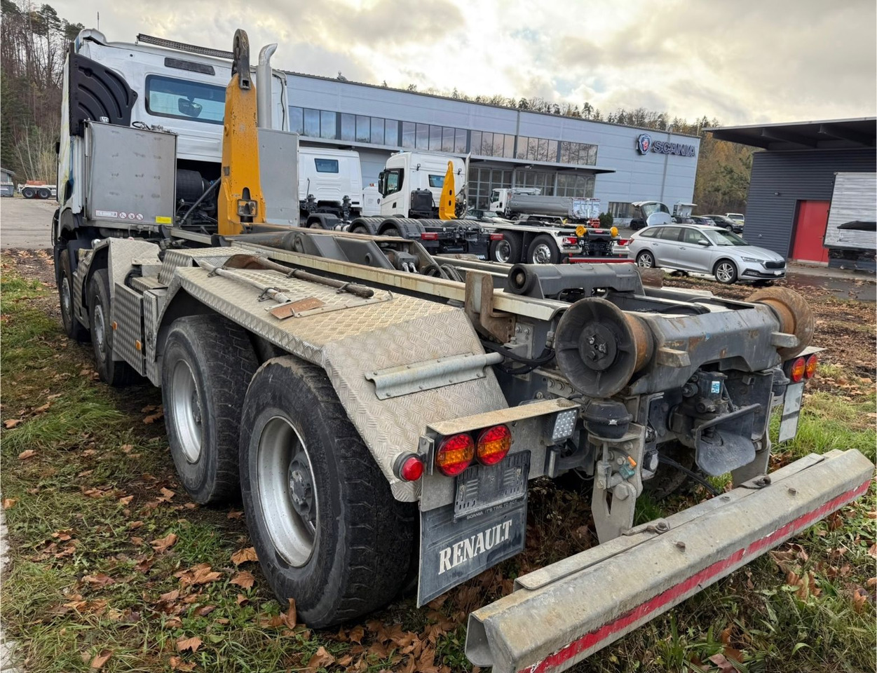 Renault C460 8x4, E6, Abroll Troesch, Retarder Unfall - Koukkulava kuorma-auto: kuva Renault C460 8x4, E6, Abroll Troesch, Retarder Unfall - Koukkulava kuorma-auto Renault C460 8x4, E6, Abroll Troesch, Retarder Unfall - Koukkulava kuorma-auto: kuva Renault C460 8x4, E6, Abroll Troesch, Retarder Unfall - Koukkulava kuorma-auto