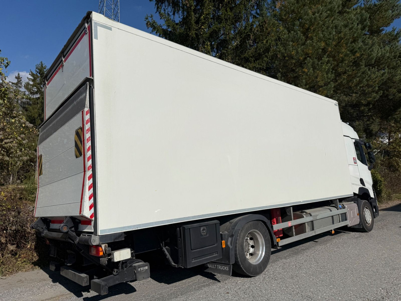 Renault T460 4x2, E 6, Carrier U850, -30C, Ladebordwand - Refrigeraattori kuorma-auto: kuva Renault T460 4x2, E 6, Carrier U850, -30C, Ladebordwand - Refrigeraattori kuorma-auto Renault T460 4x2, E 6, Carrier U850, -30C, Ladebordwand - Refrigeraattori kuorma-auto: kuva Renault T460 4x2, E 6, Carrier U850, -30C, Ladebordwand - Refrigeraattori kuorma-auto