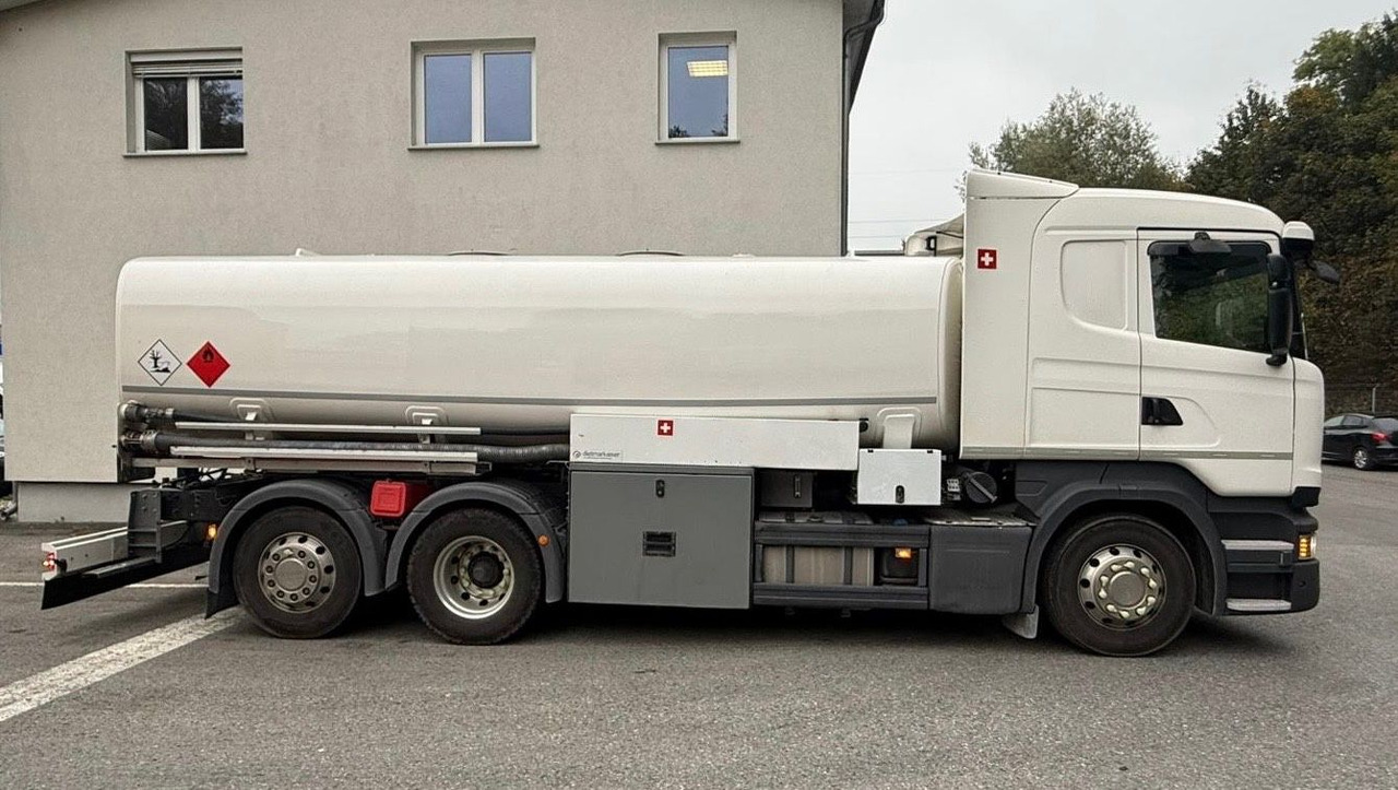 Scania R450 LB 6x2, ADR, E6,Schwarzmüller,Diesel/Benzin - Säiliöauto: kuva Scania R450 LB 6x2, ADR, E6,Schwarzmüller,Diesel/Benzin - Säiliöauto Scania R450 LB 6x2, ADR, E6,Schwarzmüller,Diesel/Benzin - Säiliöauto: kuva Scania R450 LB 6x2, ADR, E6,Schwarzmüller,Diesel/Benzin - Säiliöauto