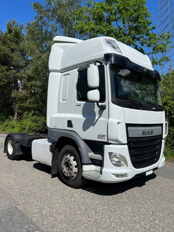 DAF CF440 FT 4x2, E6, PTO, Standklima, 10x - Vetopöytäauto: kuva DAF CF440 FT 4x2, E6, PTO, Standklima, 10x - Vetopöytäauto DAF CF440 FT 4x2, E6, PTO, Standklima, 10x - Vetopöytäauto: kuva DAF CF440 FT 4x2, E6, PTO, Standklima, 10x - Vetopöytäauto