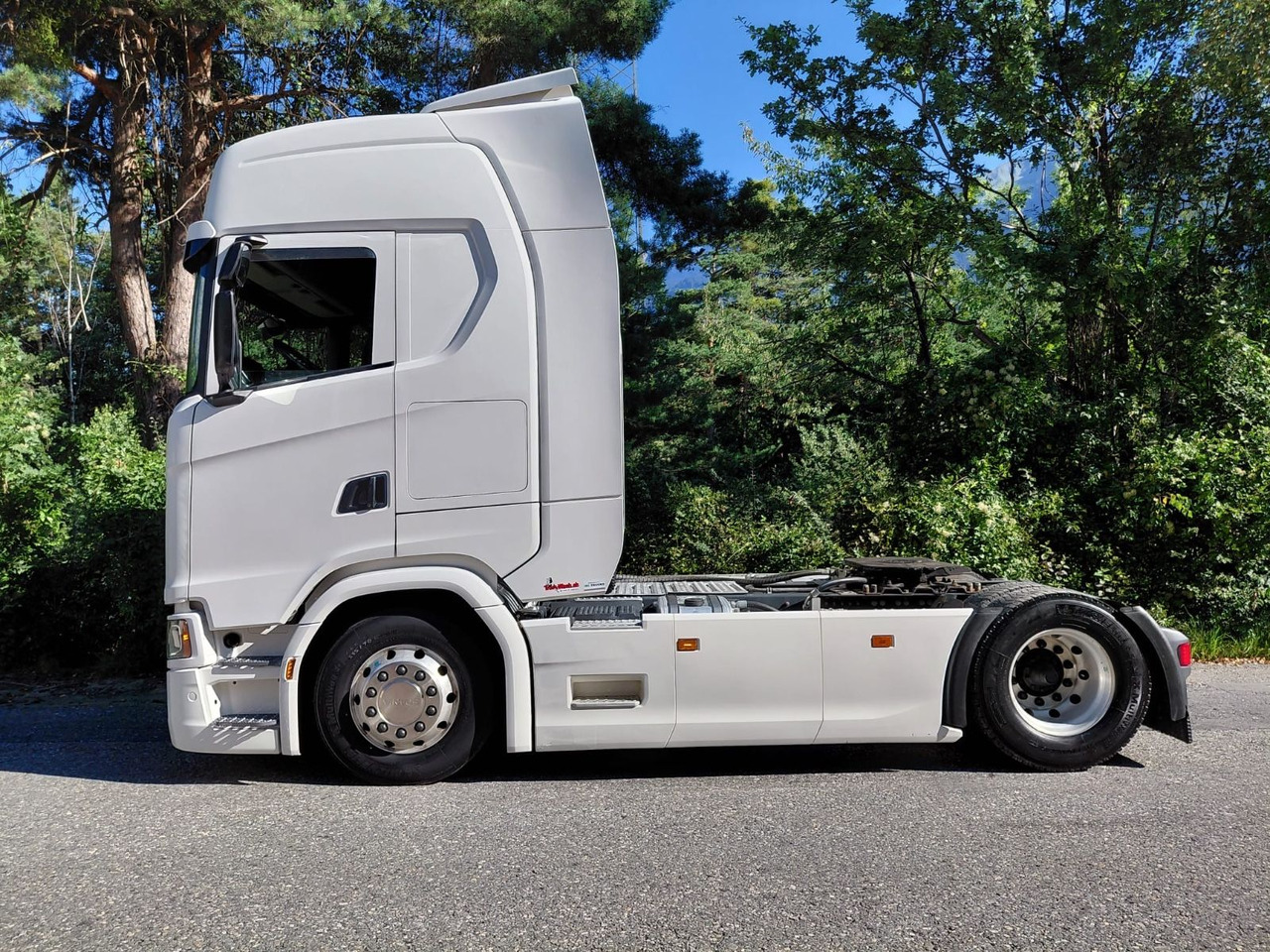 Scania S450 4x2, E6, Retarder, Hydraulik - Vetopöytäauto: kuva Scania S450 4x2, E6, Retarder, Hydraulik - Vetopöytäauto Scania S450 4x2, E6, Retarder, Hydraulik - Vetopöytäauto: kuva Scania S450 4x2, E6, Retarder, Hydraulik - Vetopöytäauto