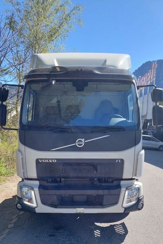 Volvo FL280 4x2, E6, Wohnwagen + 2 Pferdeplaetze Volvo FL280 4x2, E6, 7.40m Chassis, Fahrgestell - Hevosauto: kuva Volvo FL280 4x2, E6, Wohnwagen + 2 Pferdeplaetze Volvo FL280 4x2, E6, 7.40m Chassis, Fahrgestell - Hevosauto Volvo FL280 4x2, E6, Wohnwagen + 2 Pferdeplaetze Volvo FL280 4x2, E6, 7.40m Chassis, Fahrgestell - Hevosauto: kuva Volvo FL280 4x2, E6, Wohnwagen + 2 Pferdeplaetze Volvo FL280 4x2, E6, 7.40m Chassis, Fahrgestell - Hevosauto