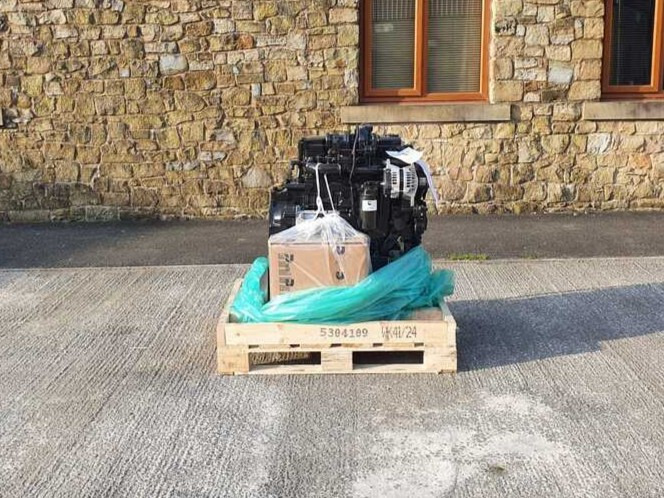 Cummins B6.7 engine unused 6 cylinder CM2450 ECU QSB - Moottori - Rakennuskoneet: kuva Cummins B6.7 engine unused 6 cylinder CM2450 ECU QSB - Moottori - Rakennuskoneet Cummins B6.7 engine unused 6 cylinder CM2450 ECU QSB - Moottori - Rakennuskoneet: kuva Cummins B6.7 engine unused 6 cylinder CM2450 ECU QSB - Moottori - Rakennuskoneet