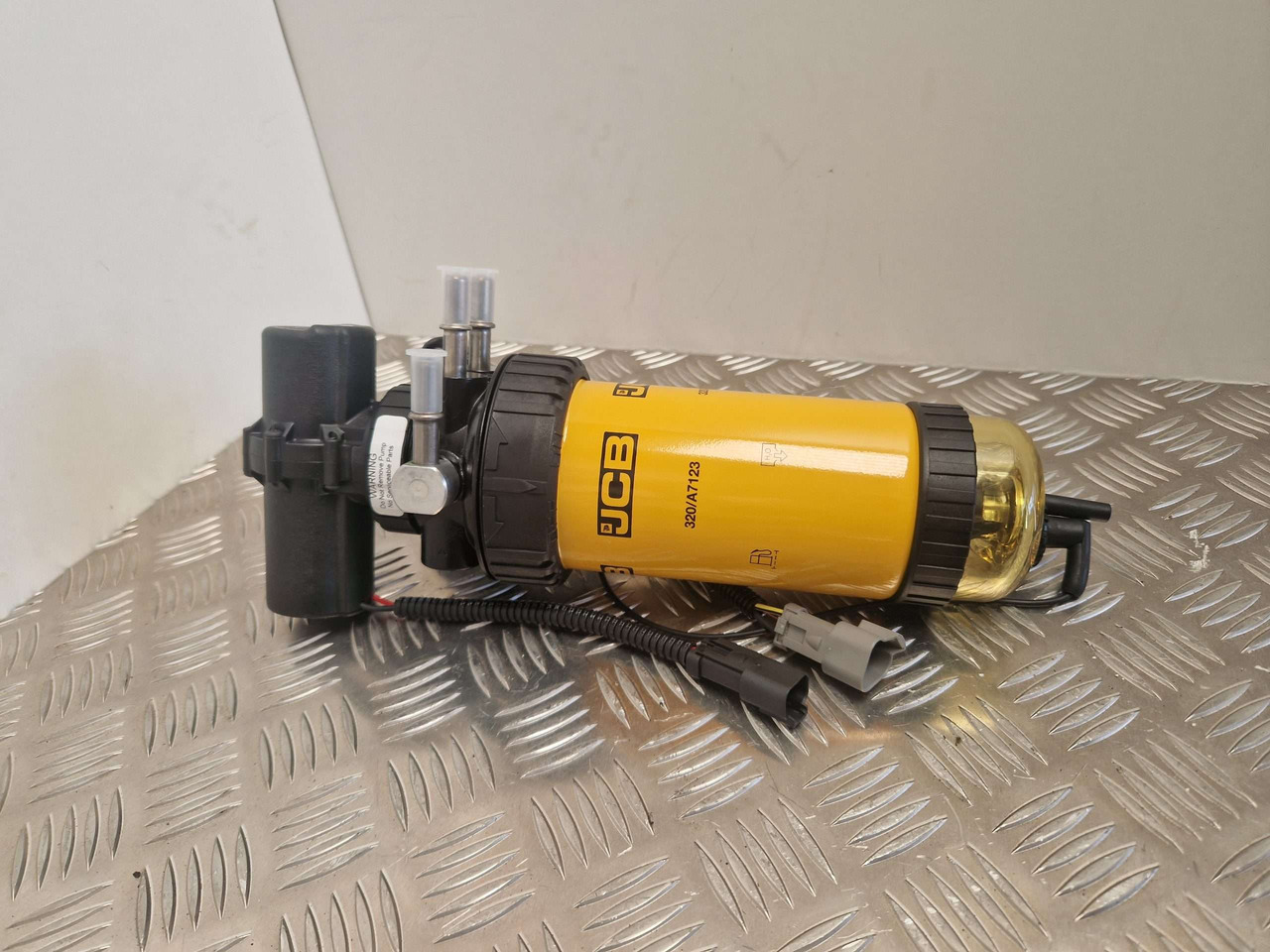 Fuel Filter lift pump genuine JCB 320/A7046 320/A7087 333/C3351 - Moottori ja osat - Rakennuskoneet: kuva Fuel Filter lift pump genuine JCB 320/A7046 320/A7087 333/C3351 - Moottori ja osat - Rakennuskoneet Fuel Filter lift pump genuine JCB 320/A7046 320/A7087 333/C3351 - Moottori ja osat - Rakennuskoneet: kuva Fuel Filter lift pump genuine JCB 320/A7046 320/A7087 333/C3351 - Moottori ja osat - Rakennuskoneet