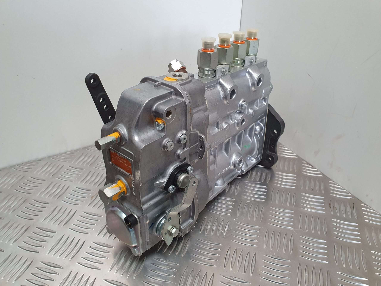 JCB 2DX Injection pump 333/y3578 Bosch - Moottori ja osat - Rakennuskoneet: kuva JCB 2DX Injection pump 333/y3578 Bosch - Moottori ja osat - Rakennuskoneet JCB 2DX Injection pump 333/y3578 Bosch - Moottori ja osat - Rakennuskoneet: kuva JCB 2DX Injection pump 333/y3578 Bosch - Moottori ja osat - Rakennuskoneet