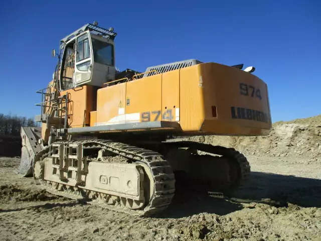 2013 Liebherr R 974 C Hochlöffel - Telakaivukone: kuva 2013 Liebherr R 974 C Hochlöffel - Telakaivukone 2013 Liebherr R 974 C Hochlöffel - Telakaivukone: kuva 2013 Liebherr R 974 C Hochlöffel - Telakaivukone